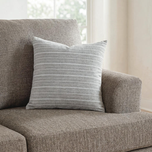 vernthrone-pillow-set-of-4-2
