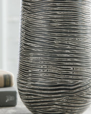 fynn-vase-3