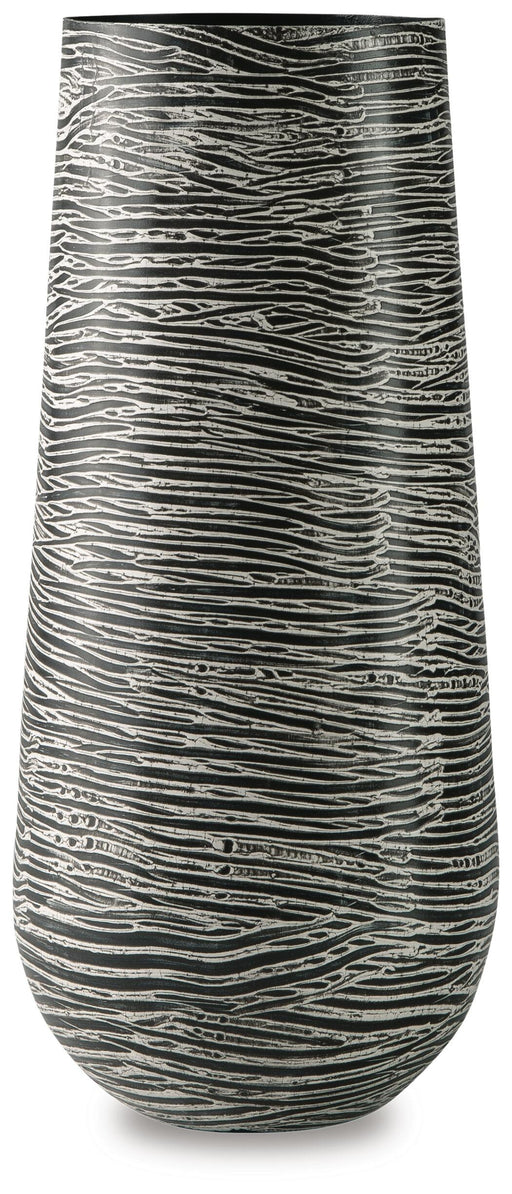 fynn-vase-1