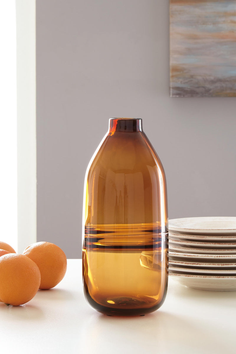 lemmitt-indoor-outdoor-vase-2