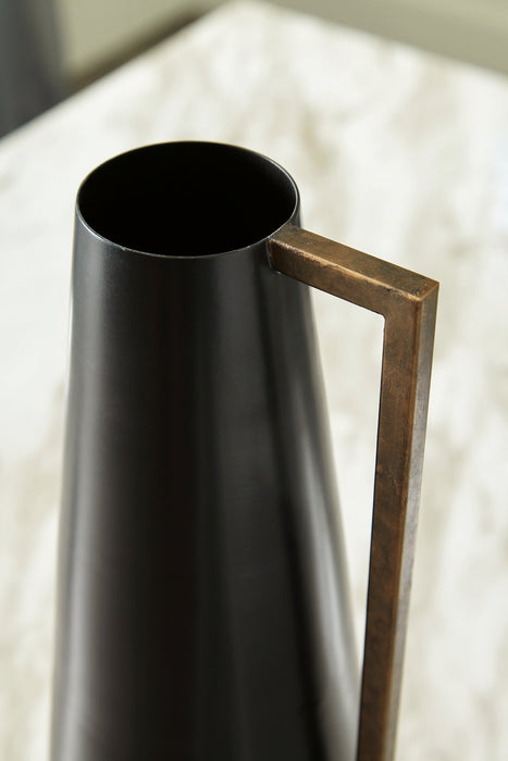 Pouderbell Vase - Furniture City (CA)l