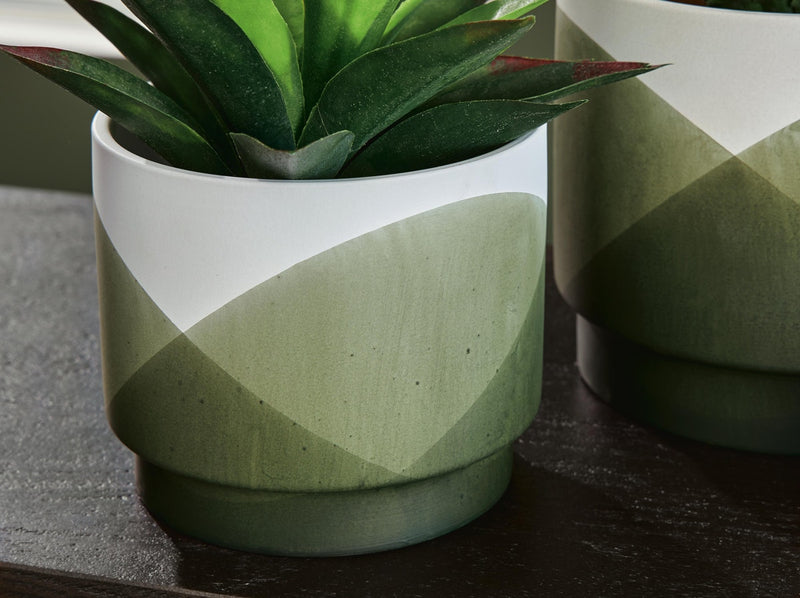 ardenridge-planter-set-of-2-5