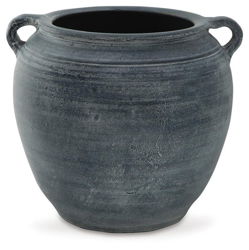 meadie-vase-1