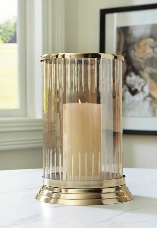 aavinson-candle-holder-2