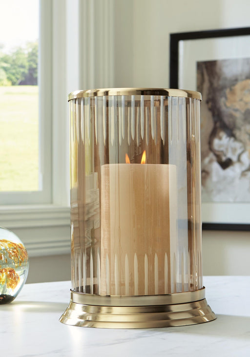 aavinson-candle-holder-2