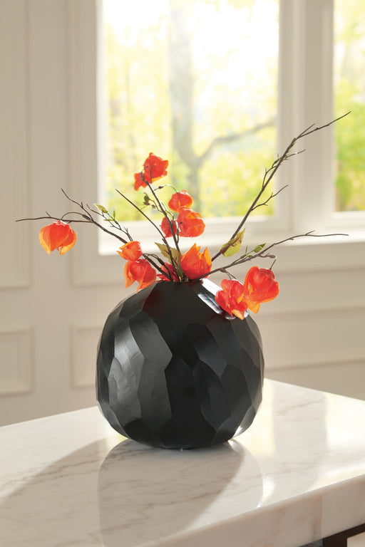 ryanford-vase-2
