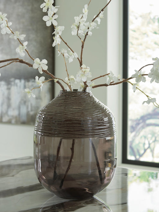 harpwick-vase-2