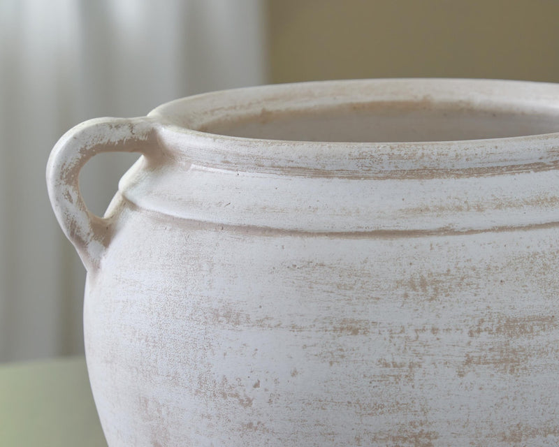 meadie-vase-4