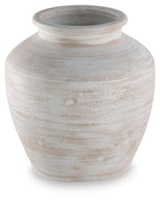 meadie-vase-3