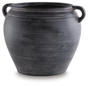 meadie-vase-1
