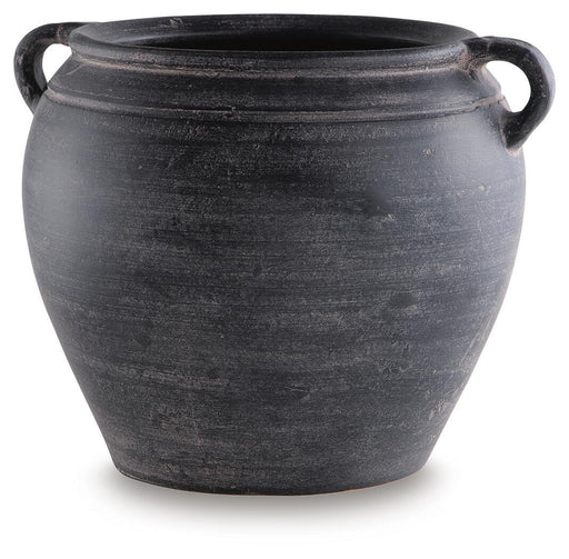 meadie-vase-1