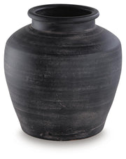 meadie-vase-3