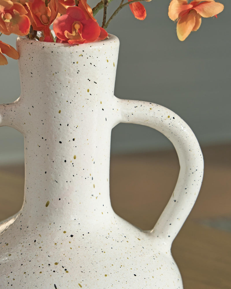 dallinworth-vase-4