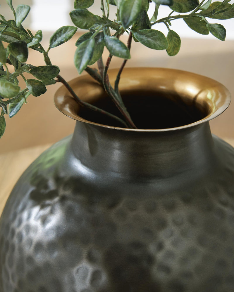 woody-vase-3