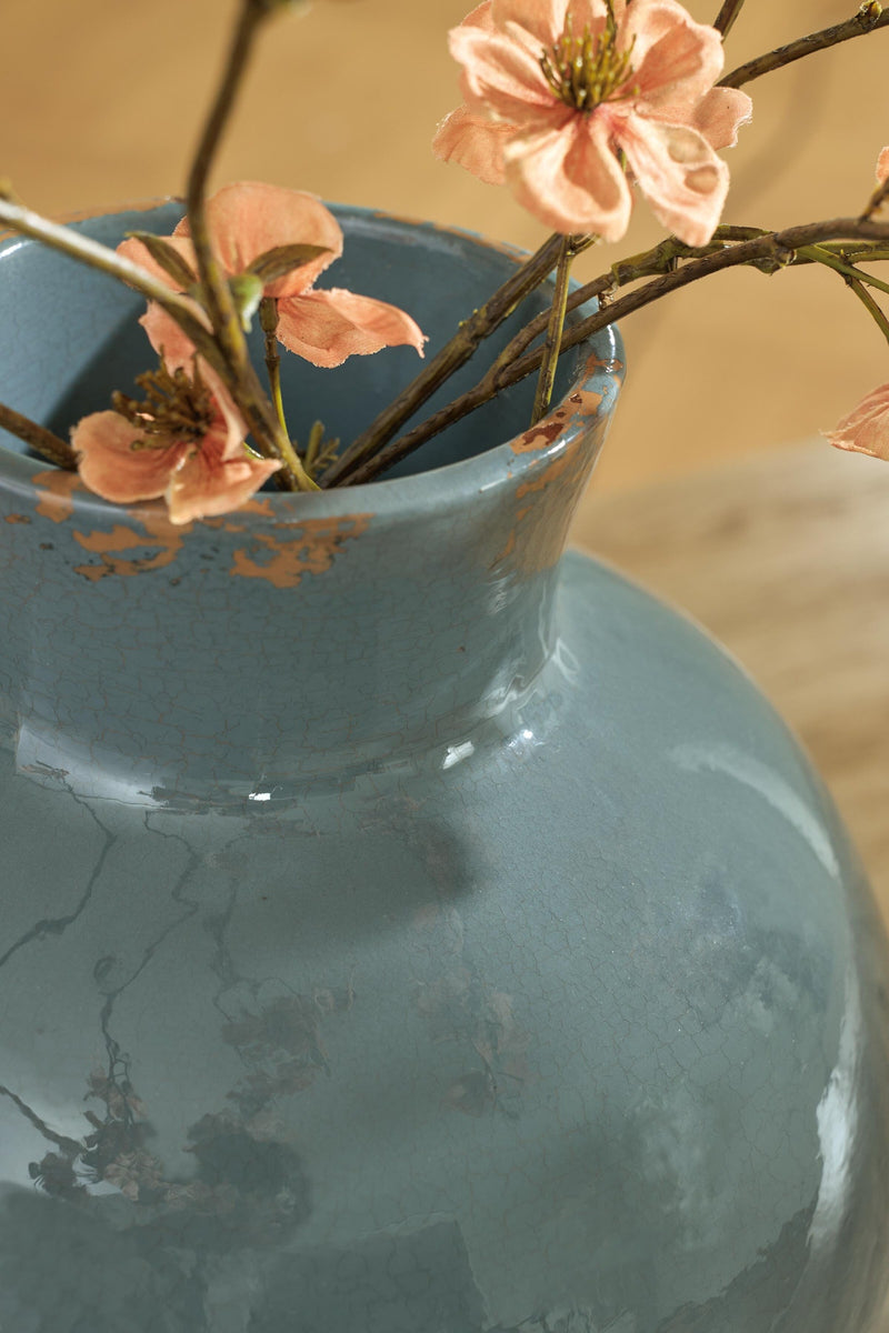 giliburgh-vase-4