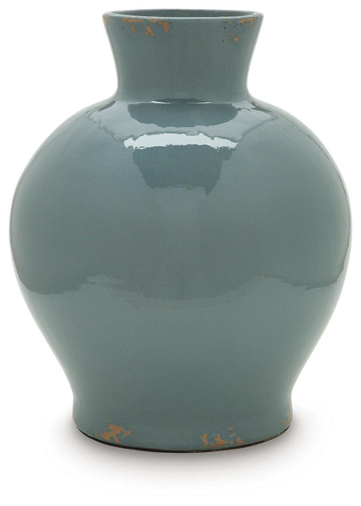 giliburgh-vase-1