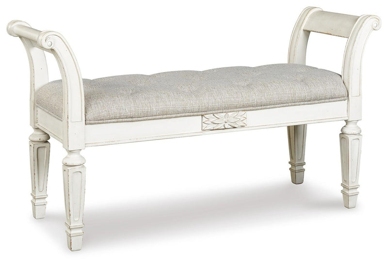 realyn-accent-bench-1