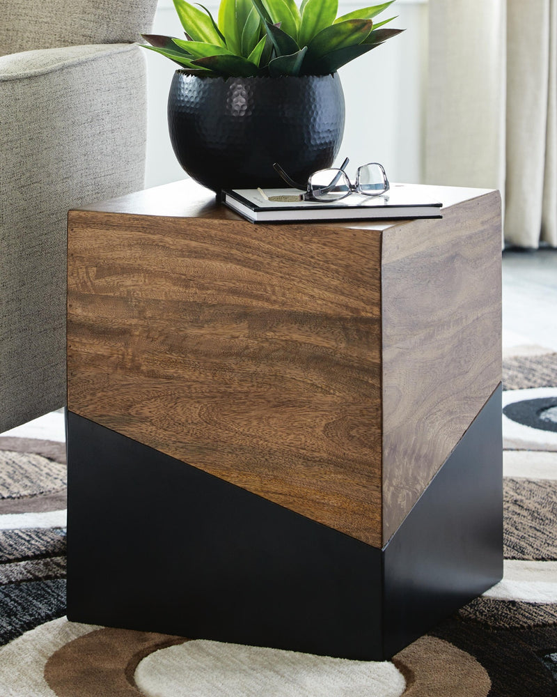 trailbend-accent-table-2