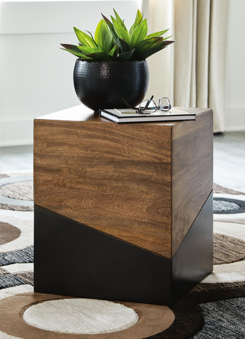 trailbend-accent-table-8