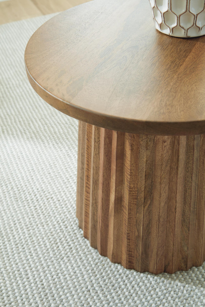ceilby-accent-table-3