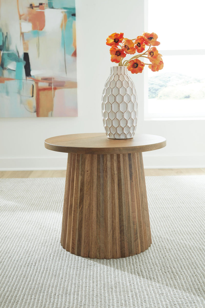 ceilby-accent-table-2