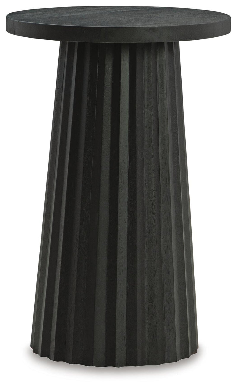 ceilby-accent-table-1