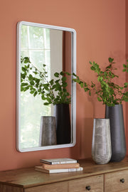 brocky-accent-mirror-2