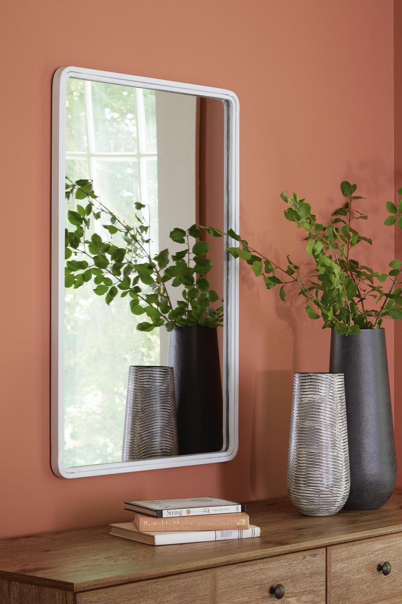 brocky-accent-mirror-2