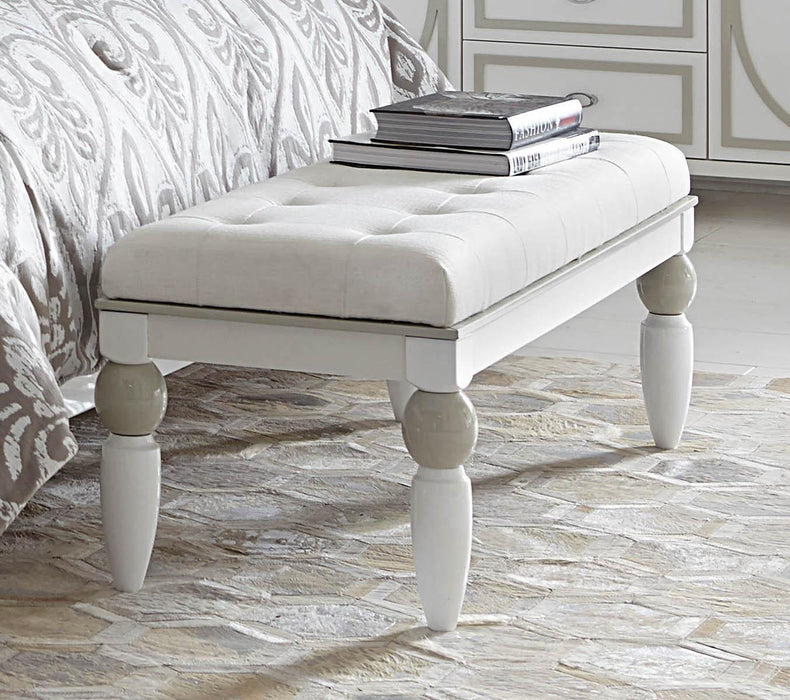 Sky Tower Bedside Bench in White Cloud