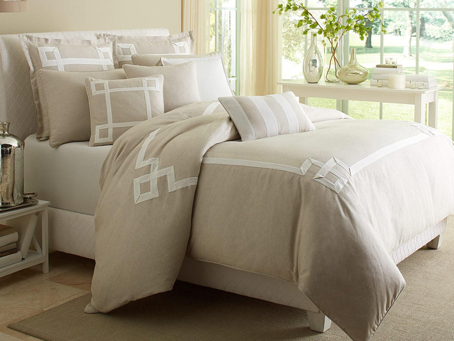 Avenue A 9-pc Queen Comforter Set in Natural - Furniture City (CA)l