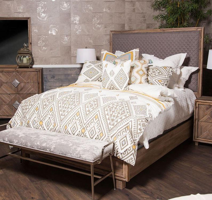 Hudson Ferry California King Panel Bed in Driftwood (Gray Fabric)