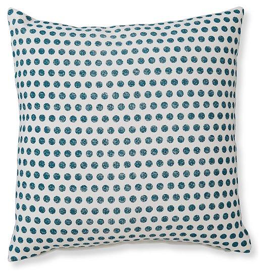 Monique Pillow