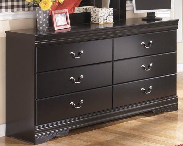 Huey Vineyard Dresser and Mirror - Furniture City (CA)l