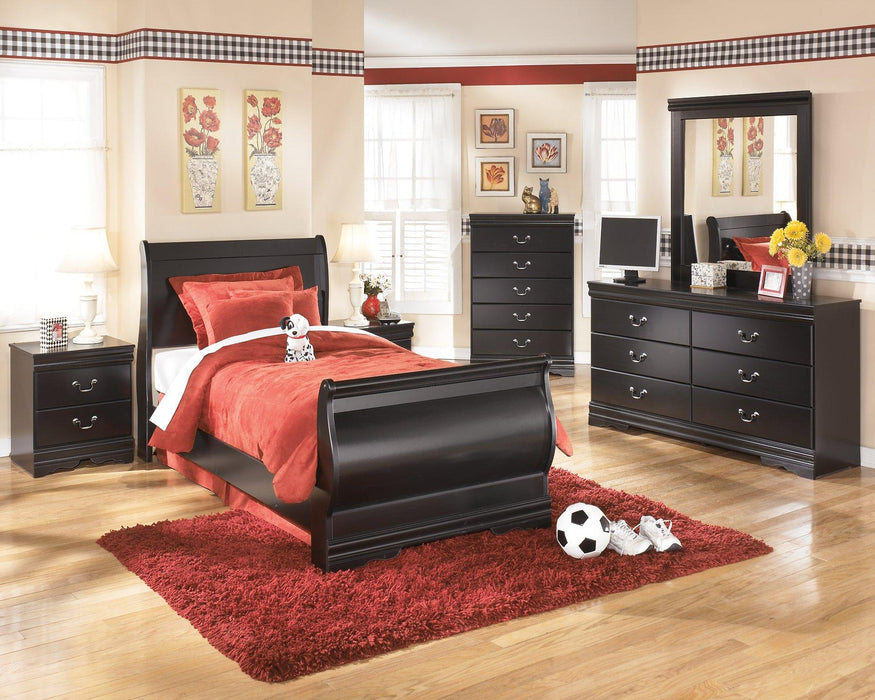 Huey Vineyard Dresser and Mirror - Furniture City (CA)l