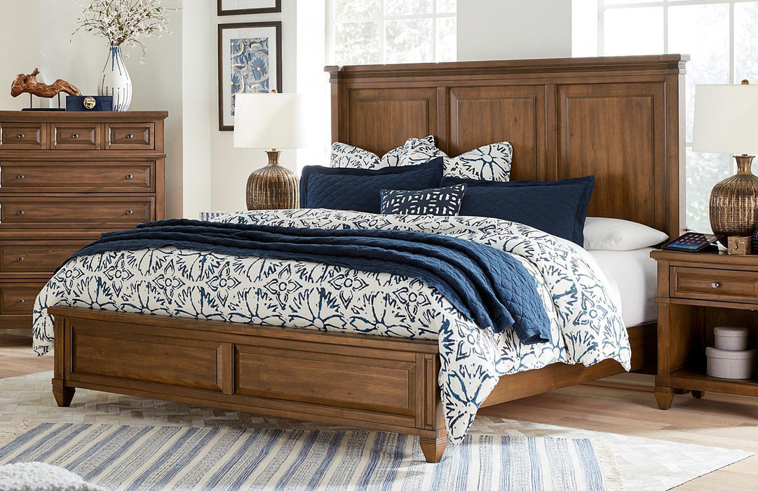 Aspenhome Furniture Thornton Queen Panel Bed in Sienna