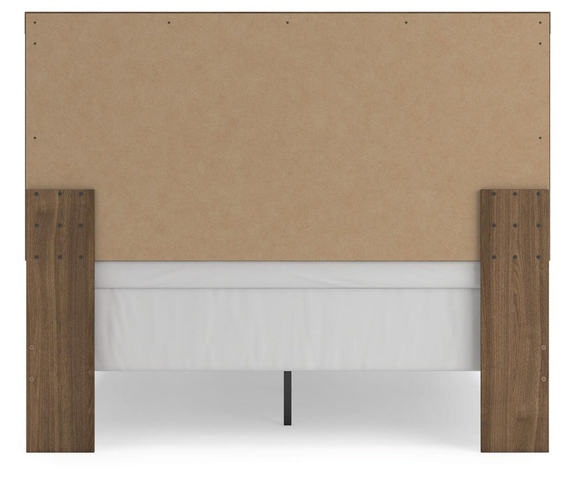 broachmyn-queen-panel-bed-dresser-mirror-and-nightstand-12