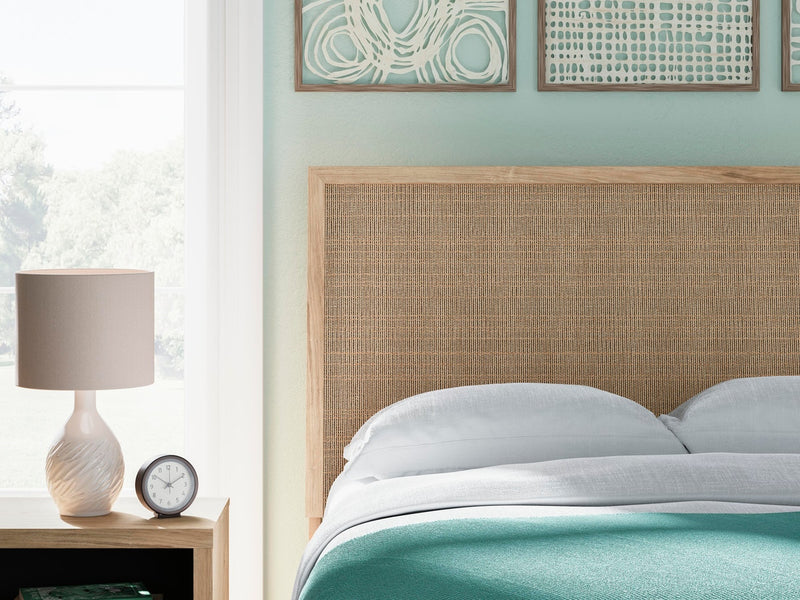 cielden-full-panel-bed-dresser-and-mirror-13