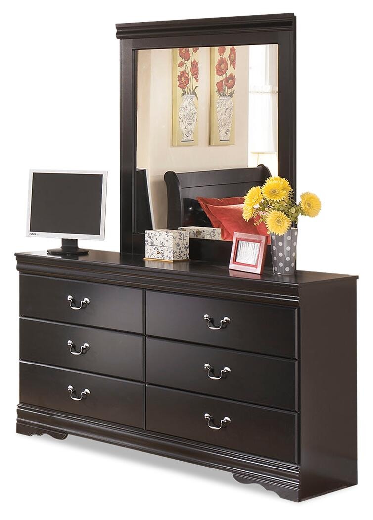 huey-vineyard-dresser-mirror-chest-and-nightstand-2