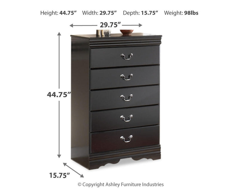 huey-vineyard-full-sleigh-bed-chest-and-2-nightstands-7