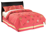 huey-vineyard-full-sleigh-headboard-chest-and-nightstand-2