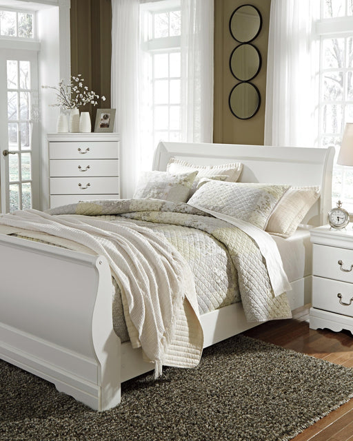 anarasia-queen-sleigh-bed-with-chest-of-drawers-and-nightstand-1