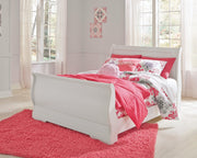 anarasia-full-sleigh-bed-chest-and-nightstand-5