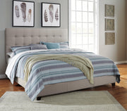 dolante-queen-upholstered-bed-4