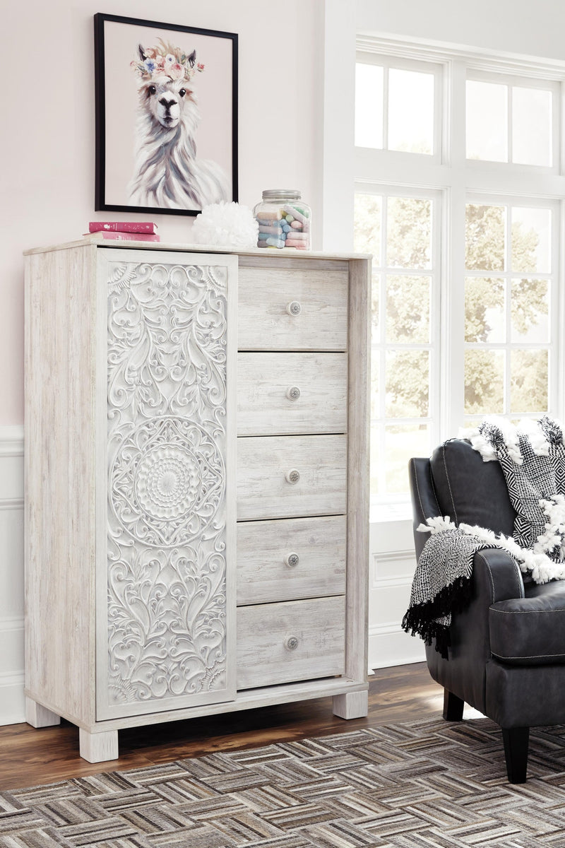 paxberry-queen-panel-bed-dresser-and-chest-15