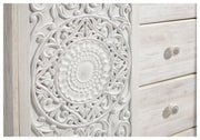 paxberry-queen-panel-bed-chest-and-nightstand-5