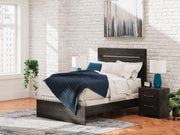 hollivern-full-panel-bed-dresser-and-mirror-20
