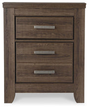 juararo-king-poster-bed-dresser-mirror-chest-and-nightstand-10
