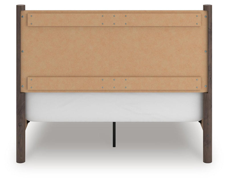 pamytta-queen-panel-bed-dresser-and-mirror-11