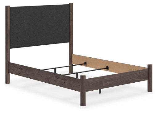 pamytta-full-upholstered-panel-bed-2