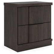 shaehartin-king-panel-bed-dresser-mirror-and-nightstand-16